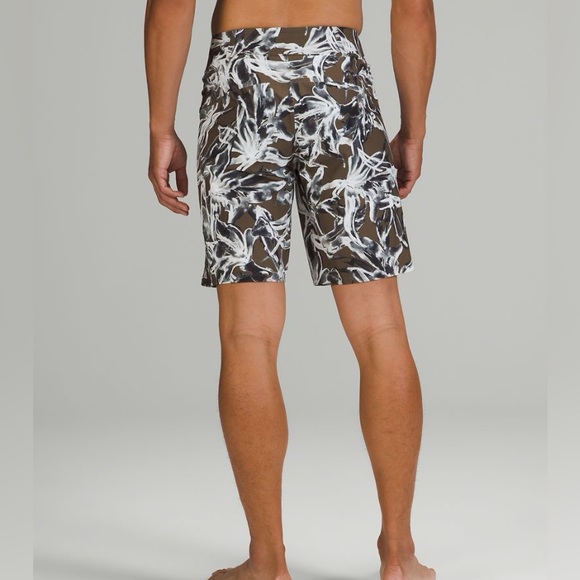 NWT ✨ Lululemon Current State board short 9 inch - Picture 3 of 10